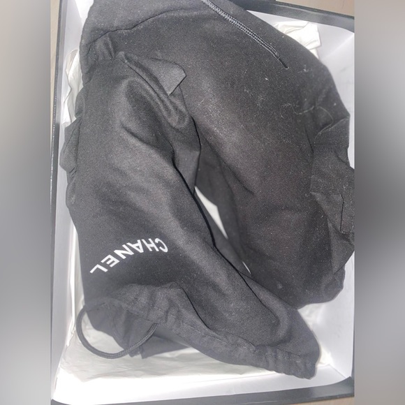 Chanel heels like new - Picture 9 of 10